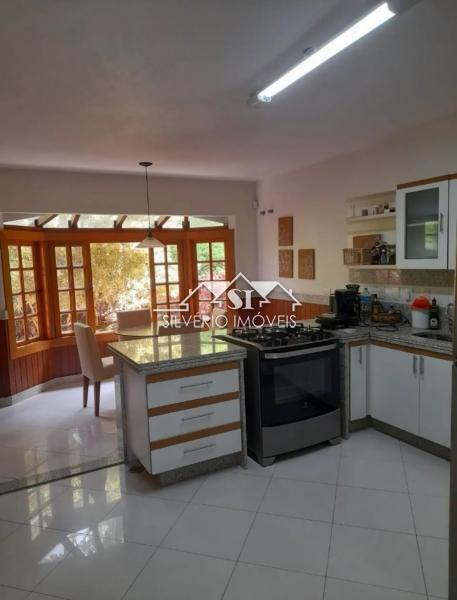Casa para alugar com 5 quartos, 190m² - Foto 16