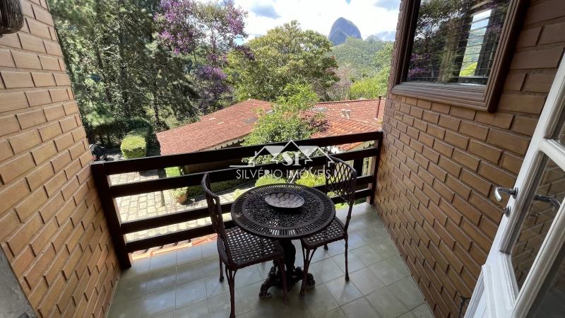Casa à venda com 6 quartos, 363m² - Foto 6