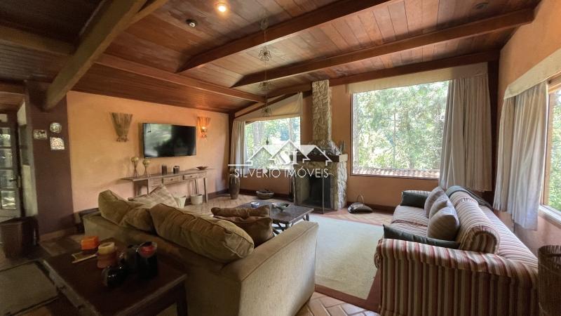 Casa à venda com 6 quartos, 363m² - Foto 10