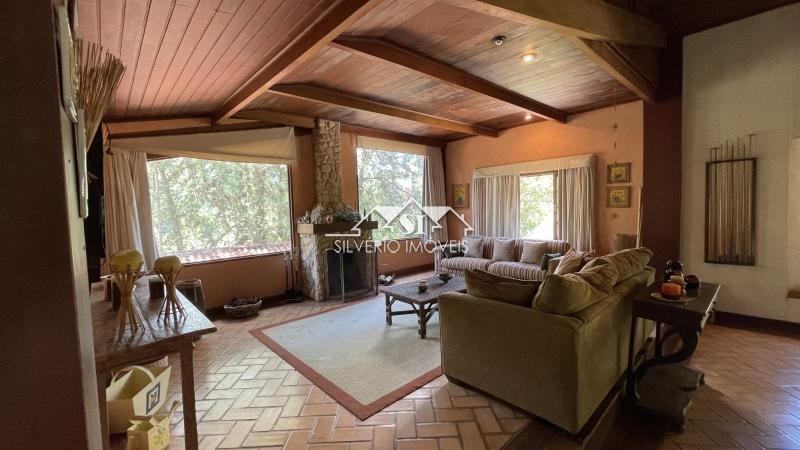 Casa à venda com 6 quartos, 363m² - Foto 11