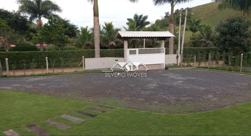 Casa à venda com 3 quartos, 166m² - Foto 12