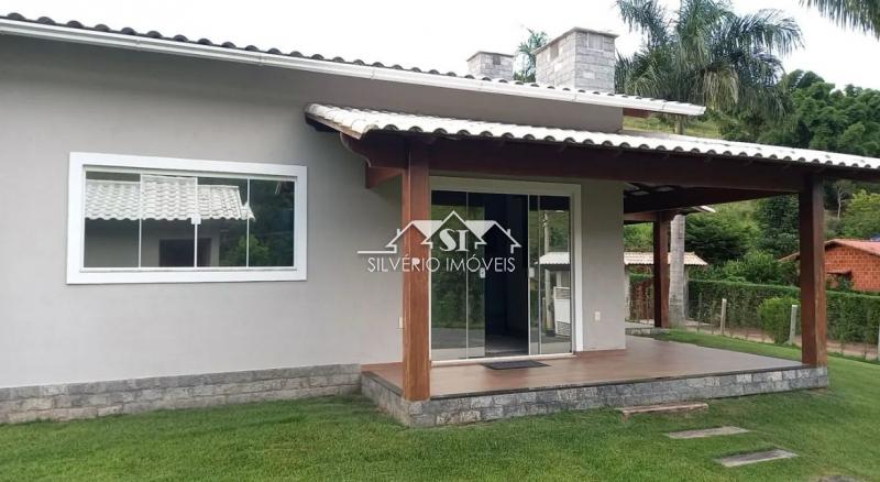 Casa à venda com 3 quartos, 166m² - Foto 2