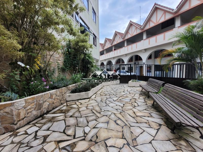 Apartamento à venda e aluguel com 2 quartos, 65m² - Foto 4
