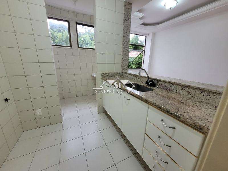 Apartamento à venda e aluguel com 2 quartos, 65m² - Foto 17