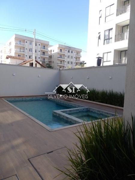 Apartamento para alugar com 2 quartos, 76m² - Foto 17