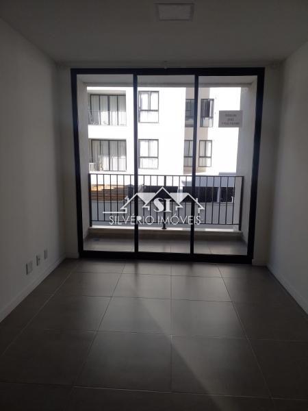 Apartamento para alugar com 2 quartos, 76m² - Foto 2