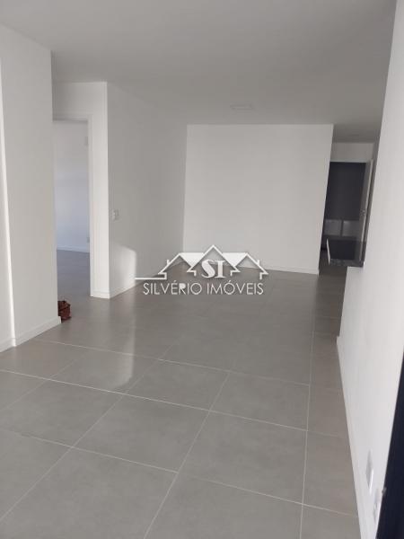Apartamento para alugar com 2 quartos, 76m² - Foto 3