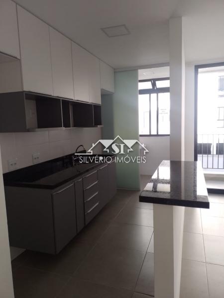 Apartamento para alugar com 2 quartos, 76m² - Foto 5