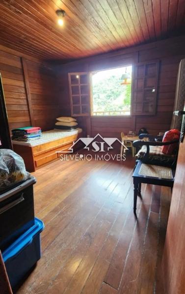 Casa à venda com 5 quartos, 200m² - Foto 7
