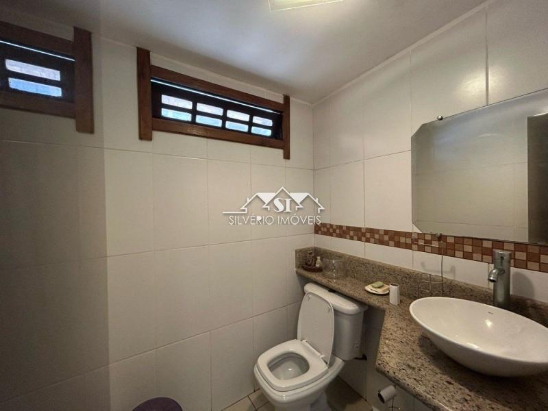 Casa à venda com 4 quartos, 285m² - Foto 3