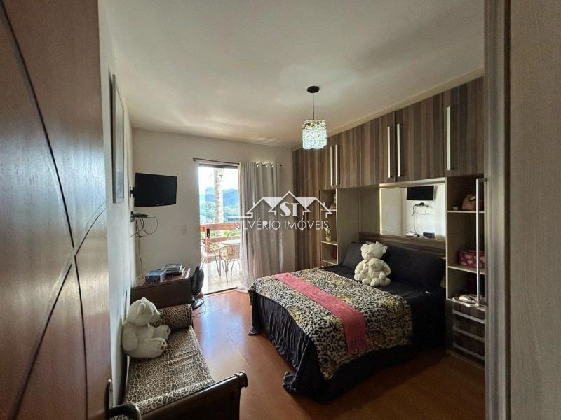 Casa à venda com 4 quartos, 285m² - Foto 10