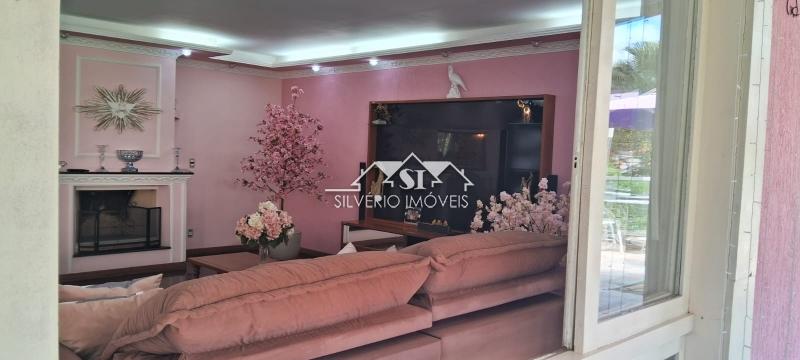 Casa à venda com 4 quartos, 587m² - Foto 3