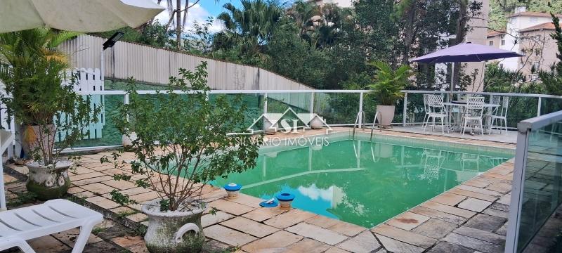 Casa à venda com 4 quartos, 587m² - Foto 16