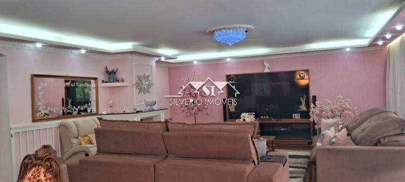 Casa à venda com 4 quartos, 587m² - Foto 4