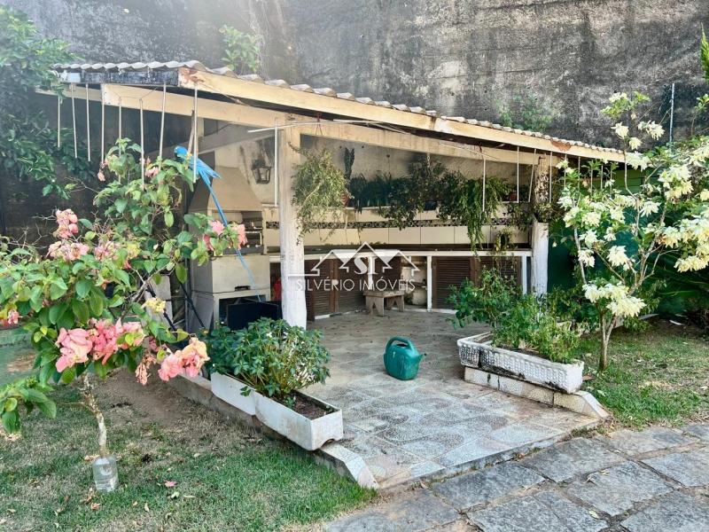 Casa à venda com 4 quartos, 587m² - Foto 42