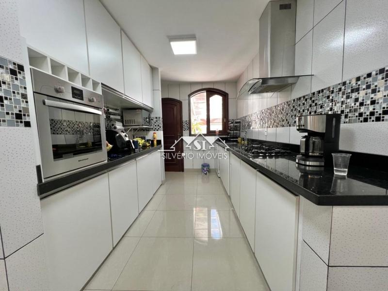 Casa à venda com 4 quartos, 587m² - Foto 21