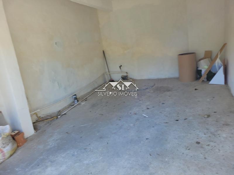 Casa para alugar com 4 quartos, 80m² - Foto 32