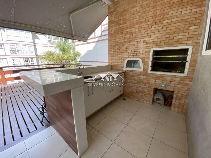 Casa à venda com 4 quartos, 420m² - Foto 4