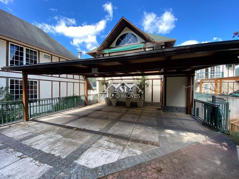 Casa à venda com 4 quartos, 420m² - Foto 1