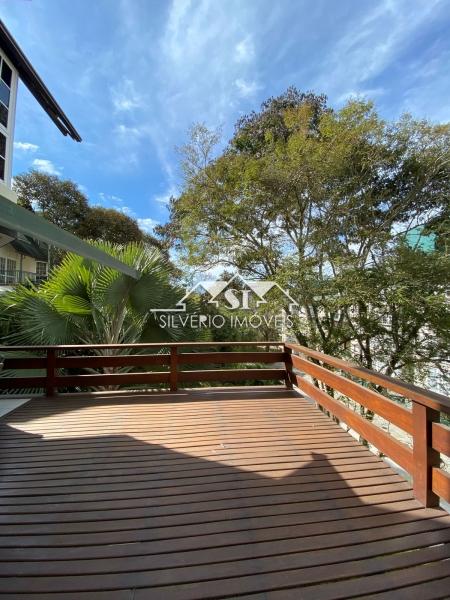 Casa à venda com 4 quartos, 420m² - Foto 3