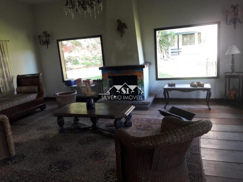 Casa à venda e aluguel com 4 quartos, 250m² - Foto 6