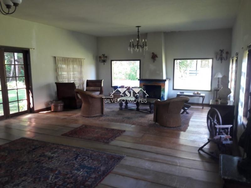 Casa à venda e aluguel com 4 quartos, 250m² - Foto 8