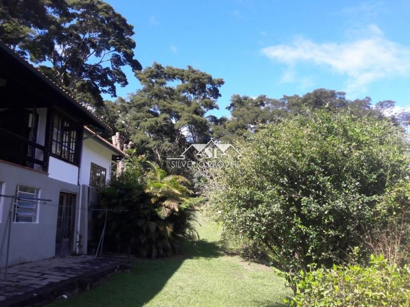 Casa à venda e aluguel com 4 quartos, 250m² - Foto 29