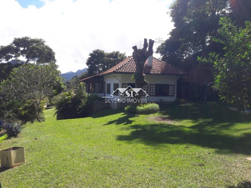 Casa à venda e aluguel com 4 quartos, 250m² - Foto 24