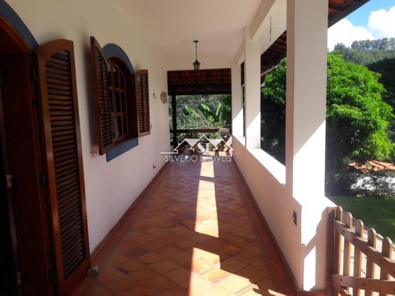 Casa à venda e aluguel com 4 quartos, 250m² - Foto 21