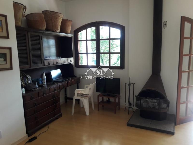 Casa à venda e aluguel com 4 quartos, 250m² - Foto 17