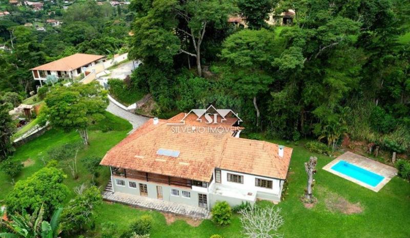 Casa à venda e aluguel com 4 quartos, 250m² - Foto 34