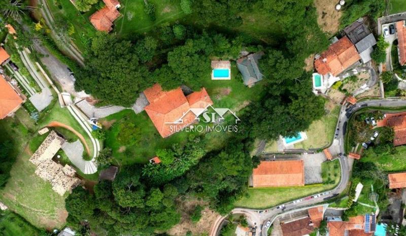 Casa à venda e aluguel com 4 quartos, 250m² - Foto 35