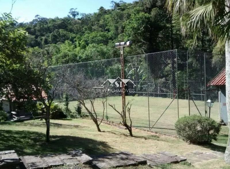 Casa à venda e aluguel com 7 quartos, 1300m² - Foto 8