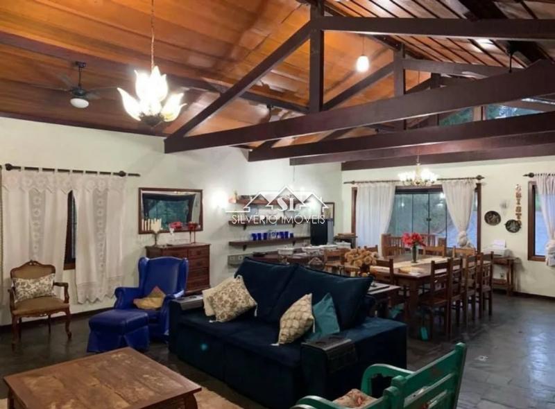 Casa à venda e aluguel com 7 quartos, 1300m² - Foto 10