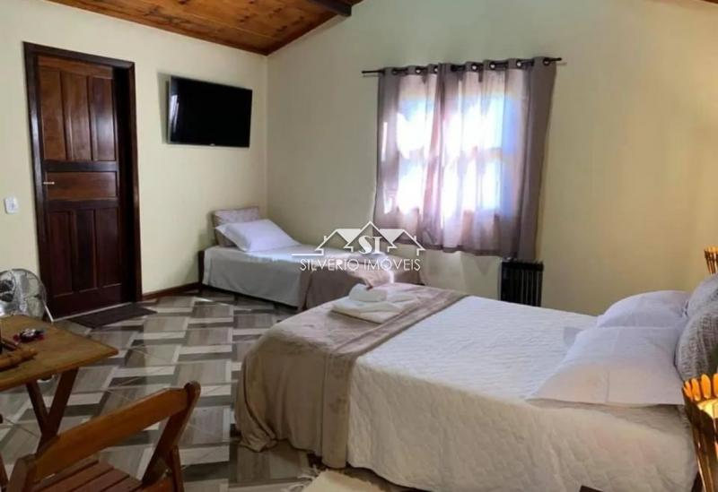 Casa à venda e aluguel com 7 quartos, 1300m² - Foto 11
