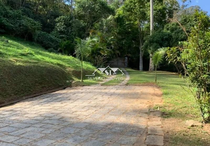 Casa à venda e aluguel com 7 quartos, 1300m² - Foto 12