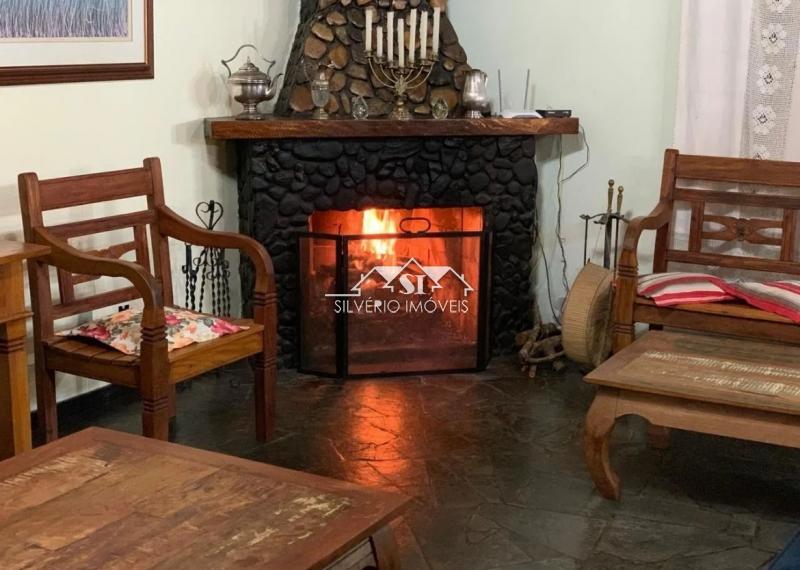 Casa à venda e aluguel com 7 quartos, 1300m² - Foto 14