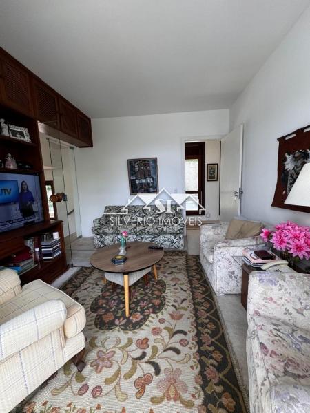 Casa à venda com 6 quartos, 700m² - Foto 5