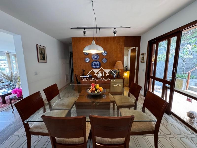 Casa à venda com 6 quartos, 700m² - Foto 6
