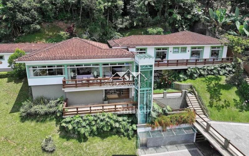 Casa em Quitandinha - Petrópolis/RJ  - 6 Quartos