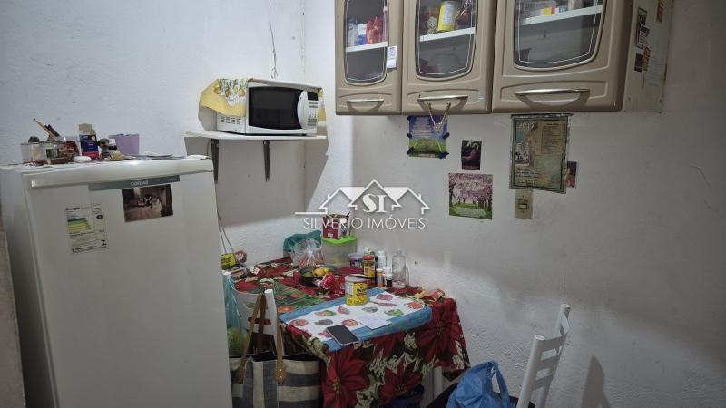 Casa à venda com 5 quartos, 150m² - Foto 24