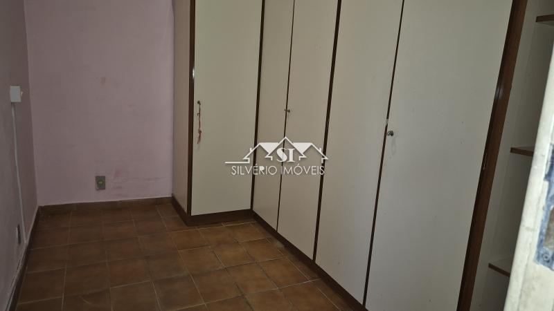 Casa à venda com 5 quartos, 150m² - Foto 9