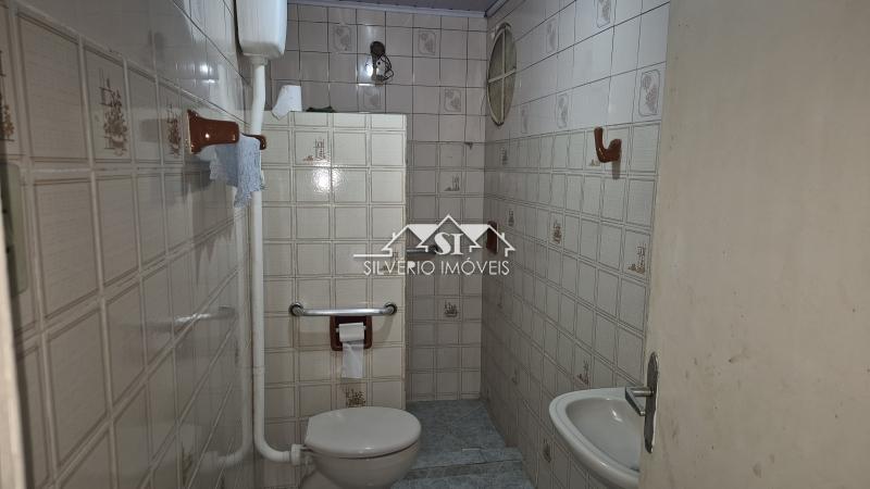 Casa à venda com 5 quartos, 150m² - Foto 7