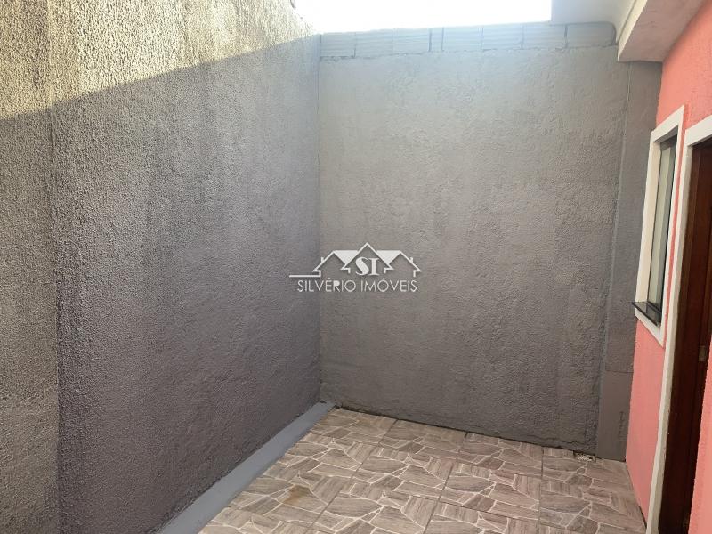 Casa para alugar com 2 quartos, 60m² - Foto 16