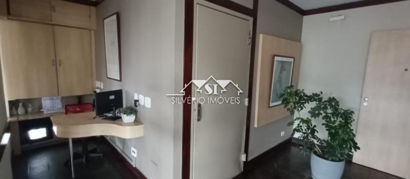 Apartamento à venda com 3 quartos, 110m² - Foto 3