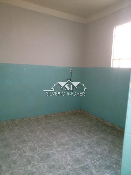 Casa à venda com 4 quartos, 200m² - Foto 17