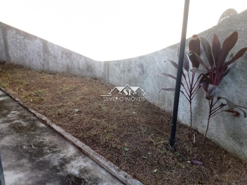 Casa à venda com 4 quartos, 200m² - Foto 24