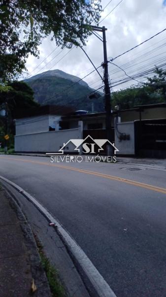 Galpão em Retiro - Petrópolis/RJ  - 1 Quartos