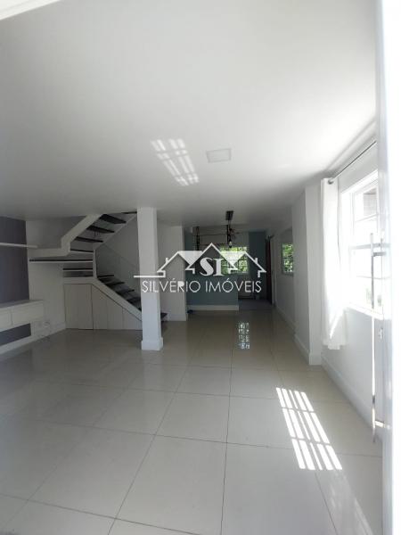 Casa à venda com 2 quartos, 85m² - Foto 4