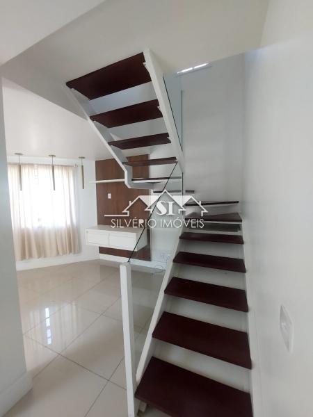 Casa à venda com 2 quartos, 85m² - Foto 11